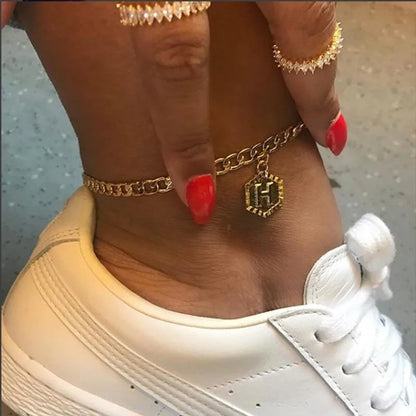 Ankle Bracelets for Women Simple English Alphabet Pendant Foot Jewelry Goth Accessories Cuban Link Anklet Chain Party 2023