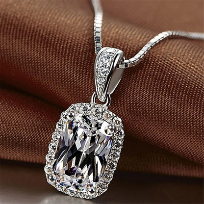 Huitan Luxury Elegant Lady's Cubic Zirconia Pendant Necklace White/Green/Purple/Pink Colors Fashion Wedding Eternity Jewelry Hot